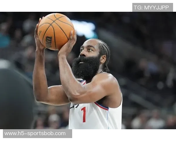 哈登对阵奇才战绩辉煌生涯24胜8负近6场全胜场均得分273分